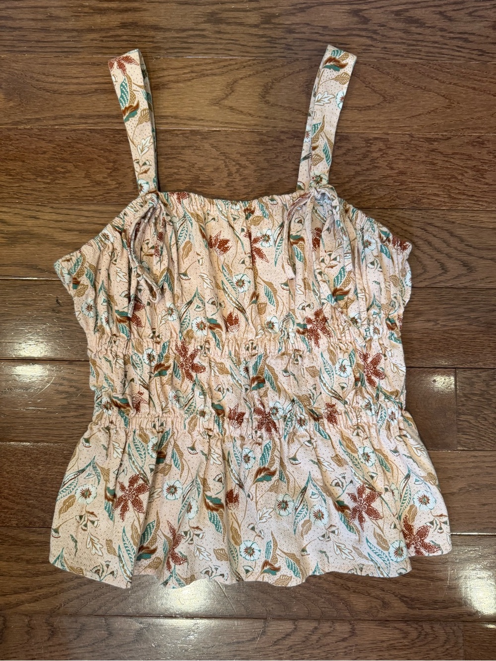 Universal Threads floral western tank top - light pink S